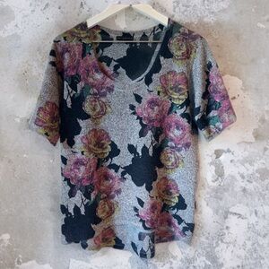 Bally & Millie Floral Gray Short Sleeve Sweater Blouse